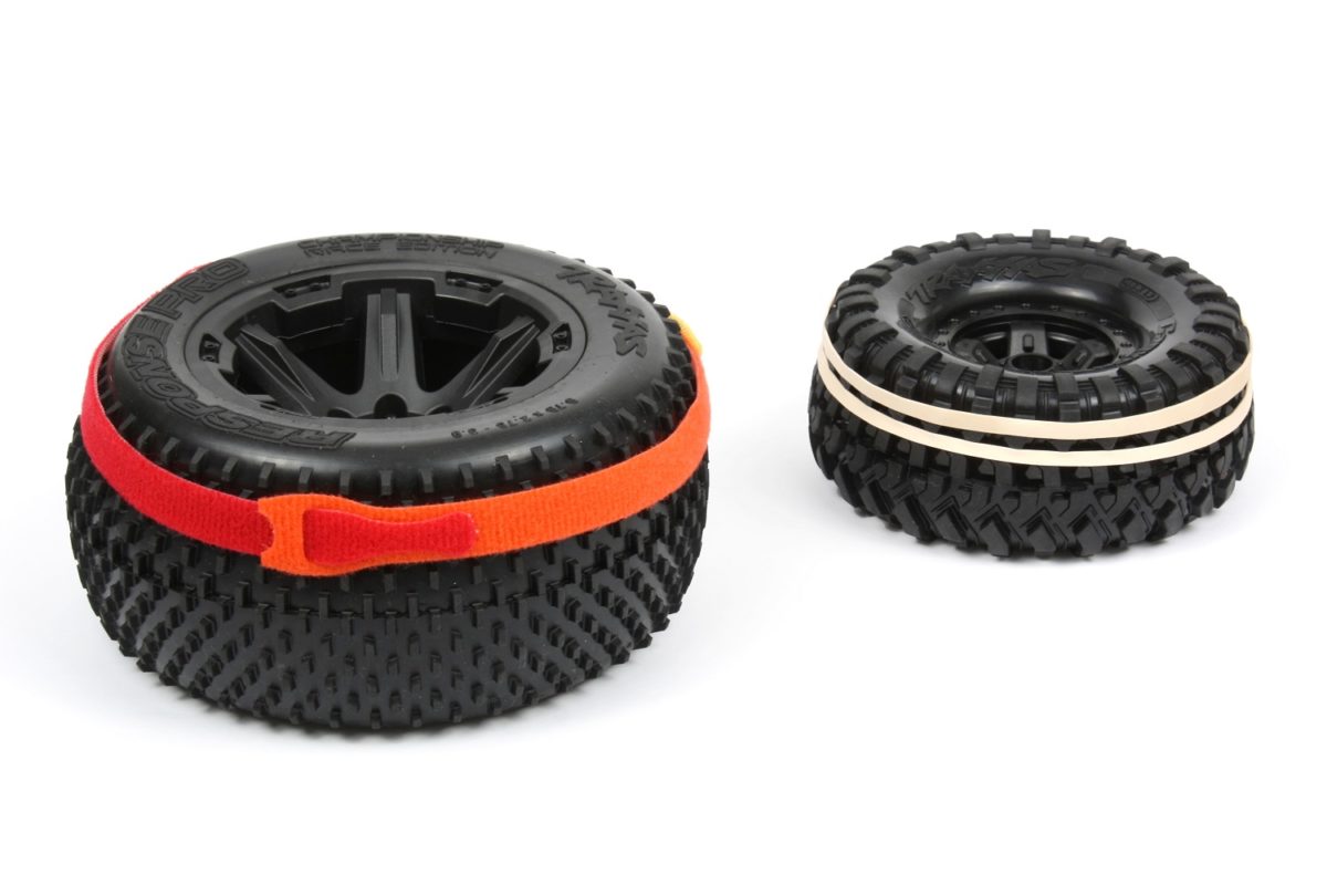 Tuto collage pneus de voiture RC Tout Terrain 1:10e - colle CYANO - Off  Road RC tyres glue 